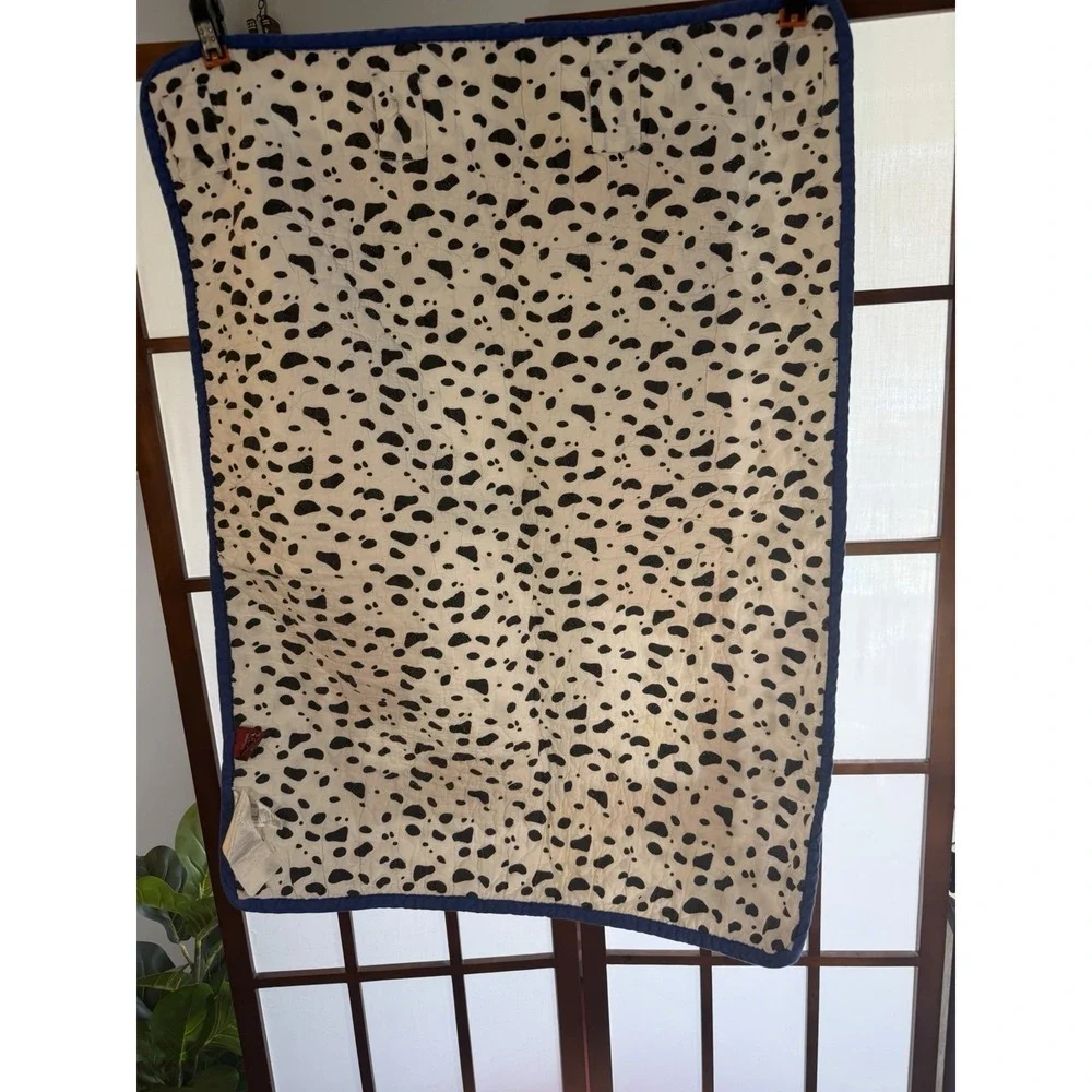 101 Dalmatians Vintage Toddler/Infant Crib Lightweight Comforter Wall Tapestry